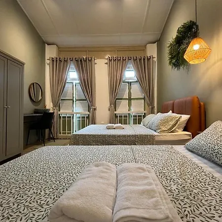 New! 9 Pax Georgetown Heritage Pre-War House 3Br